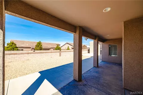 Exterior - 3391 Amanda Ave, Kingman, AZ 86401 photo 3 of 20