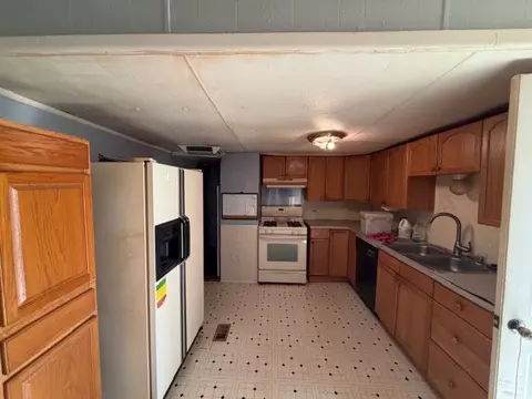 2930 E Ames Ave, Kingman, AZ 86409 photo 3