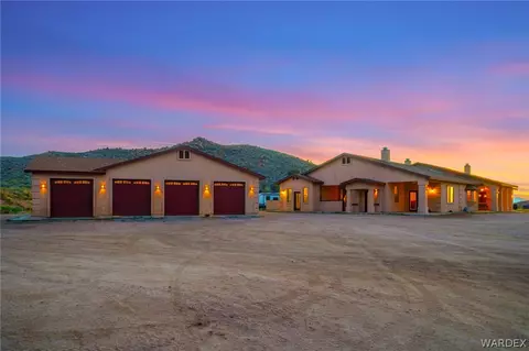 11275 N Benjamin Rd, Kingman, AZ 86401