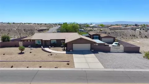 1894 E Corwin Rd, Bullhead City, AZ 86442