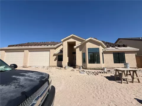 1303 E Cherry Creek Dr, Fort Mohave, AZ 86426
