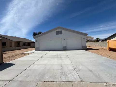 3225 N Jewel St, Kingman, AZ 86409