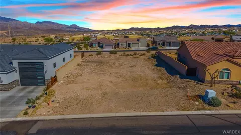 2605 Port Isabel Way, Bullhead City, AZ 86429