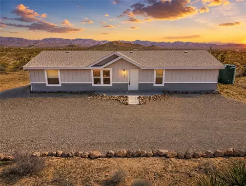 5874 N Ehrenburg, Golden Valley, AZ 86413