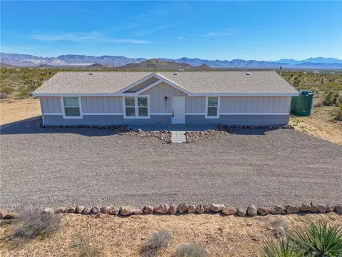 5874 N Ehrenburg, Golden Valley, AZ 86413