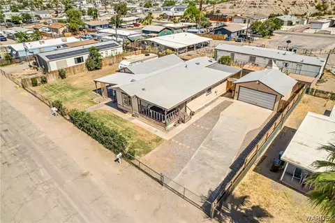 811 Safari Dr, Bullhead City, AZ 86442