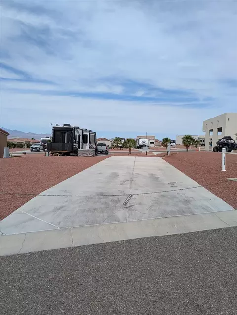 2331 Cortez Ln, Bullhead City, AZ 86442