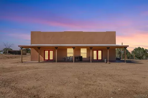 10374 E Happy Trails Rd, Kingman, AZ 86401