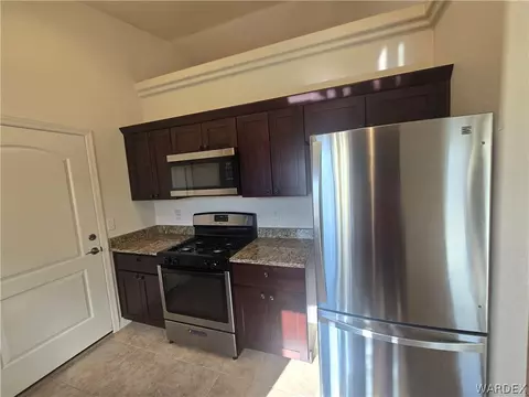 Kitchen - 3331 E Rusty Spur Ave, Kingman, AZ 86409 photo 3 of 7