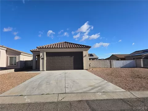 3331 E Rusty Spur Ave, Kingman, AZ 86409