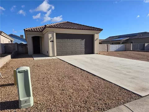 Exterior - 3331 E Rusty Spur Ave, Kingman, AZ 86409 photo 2 of 5