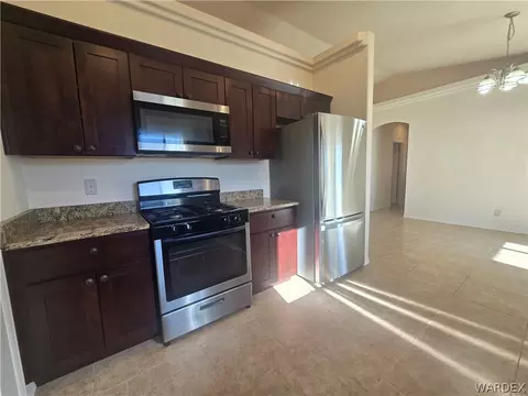 Kitchen - 3331 E Rusty Spur Ave, Kingman, AZ 86409 photo 6 of 7