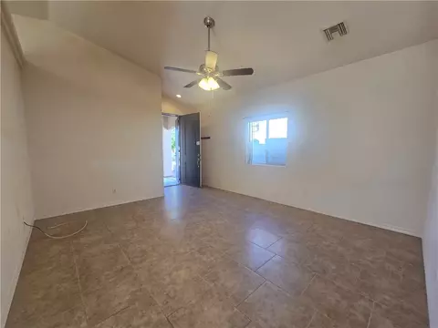 Living - 3331 E Rusty Spur Ave, Kingman, AZ 86409 photo 1 of 2