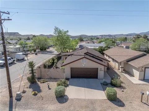 2103 Los Angeles St, Kingman, AZ 86401