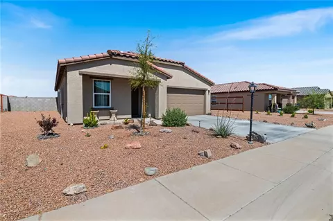 Exterior - 3623 E Andrea Dr, Kingman, AZ 86409 photo 3 of 8