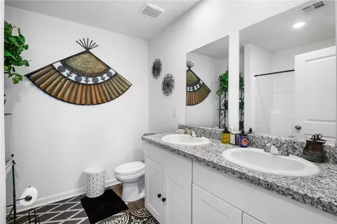 Bath - 3623 E Andrea Dr, Kingman, AZ 86409 photo 2 of 3