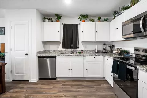 Kitchen - 3623 E Andrea Dr, Kingman, AZ 86409 photo 3 of 3