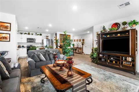 Living - 3623 E Andrea Dr, Kingman, AZ 86409 photo 1 of 1
