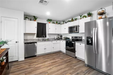 Kitchen - 3623 E Andrea Dr, Kingman, AZ 86409 photo 1 of 3