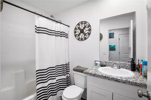 Bath - 3623 E Andrea Dr, Kingman, AZ 86409 photo 1 of 3