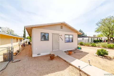 Exterior - 3150 E Northfield Ave, Kingman, AZ 86409 photo 6 of 19