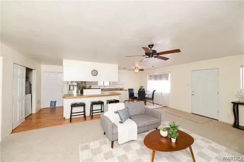 Living - 3150 E Northfield Ave, Kingman, AZ 86409 photo 2 of 3