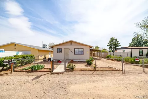 Exterior - 3150 E Northfield Ave, Kingman, AZ 86409 photo 3 of 19