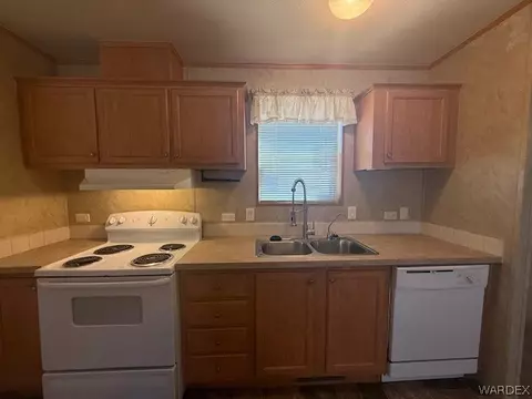 3530 E Robin Ln, Kingman, AZ 86409 photo 7
