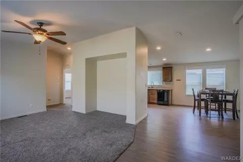 Living - 1116 E Birch, Kingman, AZ 86409 photo 3 of 4