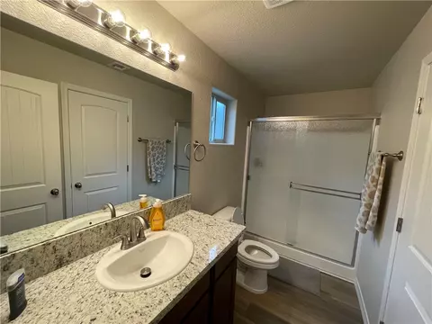 Bath - 3396 E Cane Dr, Kingman, AZ 86409 photo 1 of 6