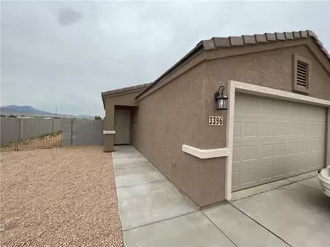 Exterior - 3396 E Cane Dr, Kingman, AZ 86409 photo 5 of 13