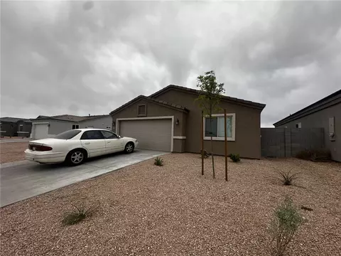 Exterior - 3396 E Cane Dr, Kingman, AZ 86409 photo 11 of 13