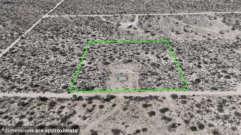 11961 S Sherry Rd, Yucca, AZ 86438