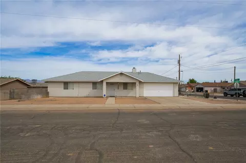 3247 Calumet Ave, Kingman, AZ 86401