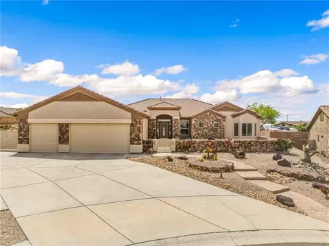 2708 Discovery Rd, Bullhead City, AZ 86442