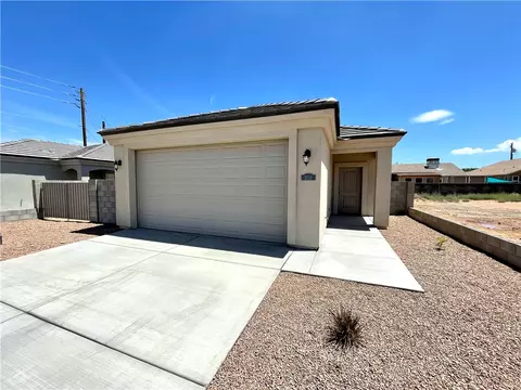 3738 N Miller St, Kingman, AZ 86409