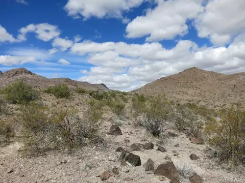 339-18 N 001 N Zuni, Golden Valley, AZ 86413