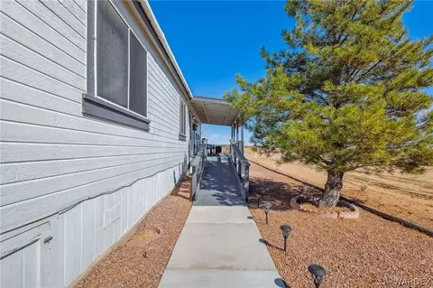1249 E Citrus Dr, Kingman, AZ 86409 photo 5