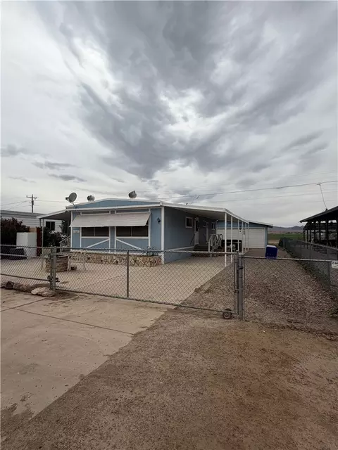 8025 S Green Valley Rd, Mohave Valley, AZ 86440