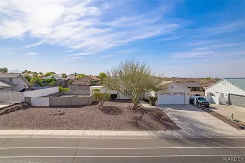 2096 E Corwin Rd, Bullhead City, AZ 86442