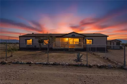 2756 S Papago Rd, Golden Valley, AZ 86413