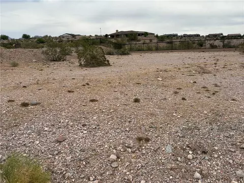3156 Gila Dr, Bullhead City, AZ 86429