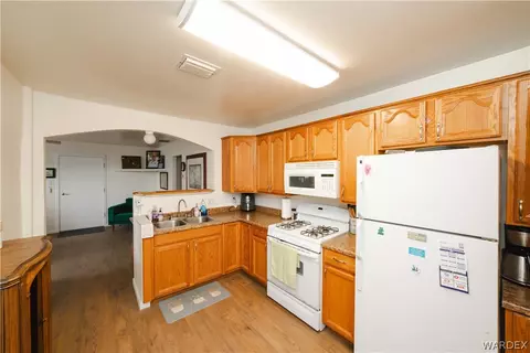 3589 E Bluebird Ln, Kingman, AZ 86409 photo 7
