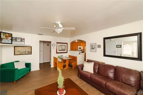 3589 E Bluebird Ln, Kingman, AZ 86409 photo 3
