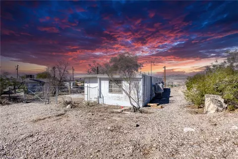 651 Oak Ave, Bullhead City, AZ 86429