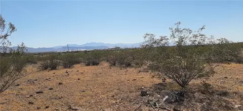 Ooo N Ehrenberg, Golden Valley, AZ 86413
