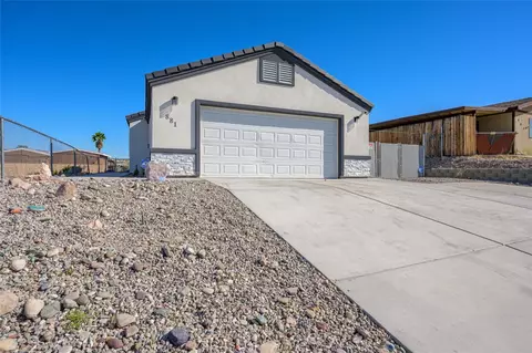 881 Palo Verde Dr, Bullhead City, AZ 86442