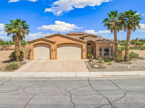 25 Torrey Pines Dr, Mohave Valley, AZ 86440
