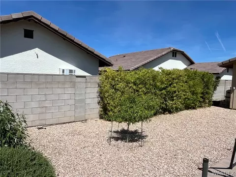 Exterior - 3913 Easy St, Kingman, AZ 86409 photo 17 of 19