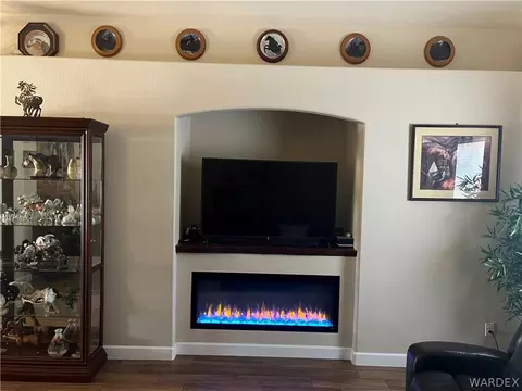 Living - 3913 Easy St, Kingman, AZ 86409 photo 2 of 3